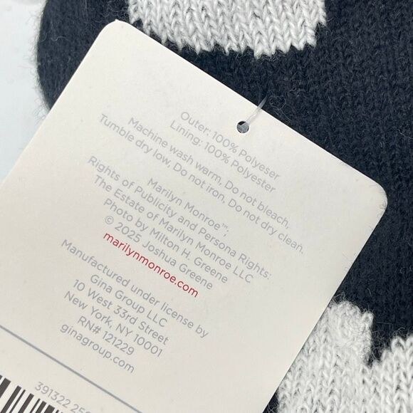 Marilyn Monroe Slipper Socks OSFM Black White Heart Grip Bottom 1 Pair NWT - Picture 5 of 6